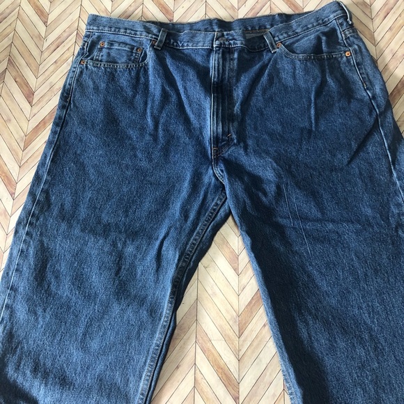 Men’s Levi Strauss 550 Denim Jeans W46 L29. Two Rip Lines Down Leg From Snag. - Picture 2 of 9